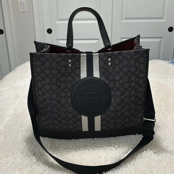 Coach Dempsey 40 Black and Gray Signature Tote and Pouch Set NWOT - Picture 7 of 12